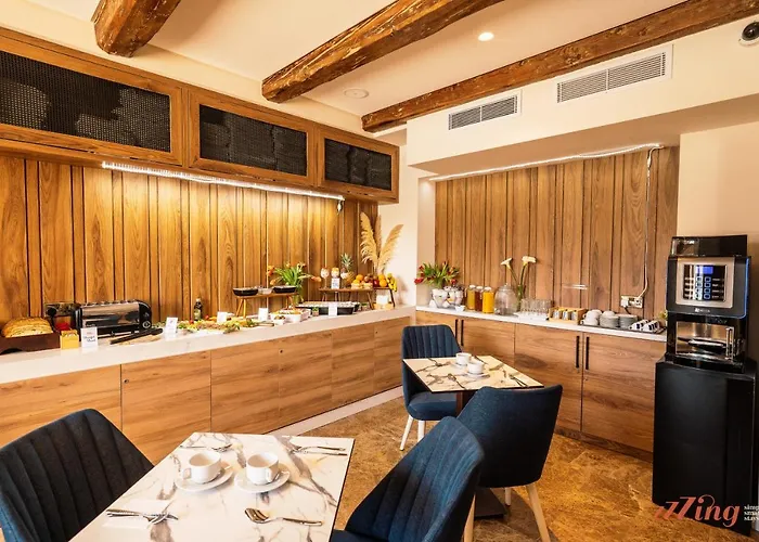 El Doris Boutique Living בית הארחה